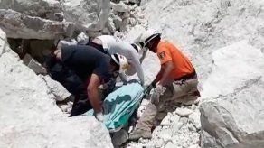Cuatro personas mueren por derrumbe en cantera de mármol de México