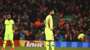 Suárez se integra a selección de Uruguay tras cirugía