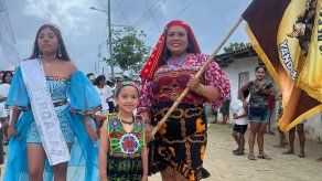 Elizabeth Jipsion fue la abanderada en las patronales de San José de Yandup