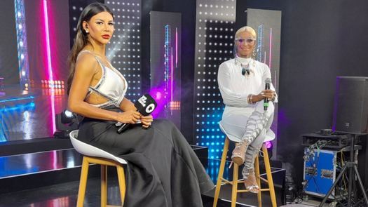 La Tia Wino estuvo presente en el backstage de Yo Me Llamo del septimo show.