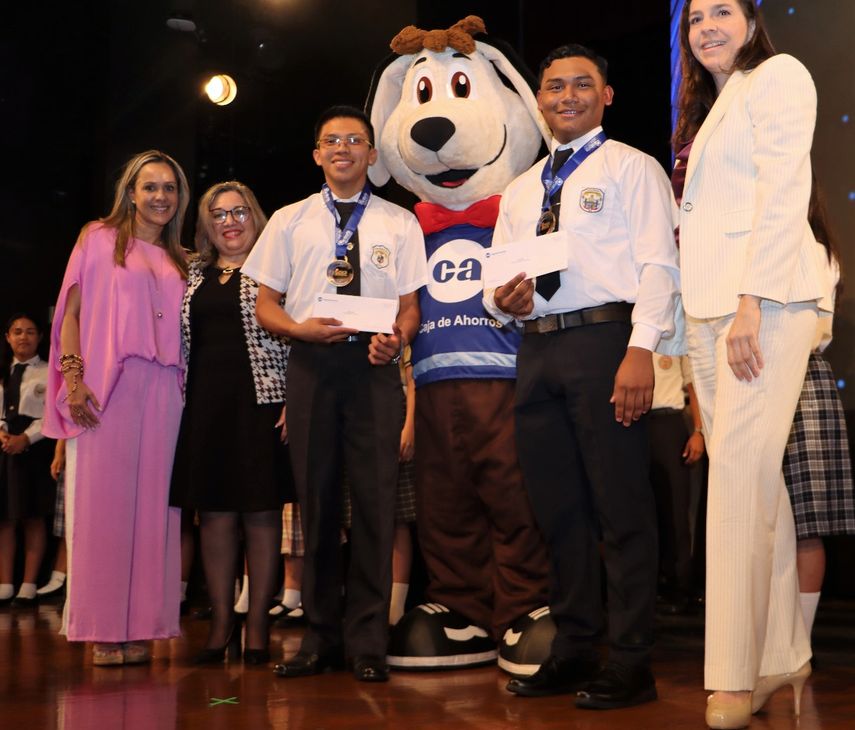 Concurso Nacional de Oratoria 2024: Lista de los 15 finalistas del certamen