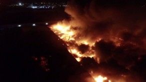 Baja presión de agua afecta extinción de fuego en depósitos de la ZLC