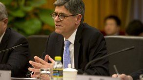 Tesoro de EEUU presiona a China por controles tecnológicos