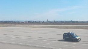 Un detenido tras penetrar con un coche en las pistas del aeropuerto de Lyon