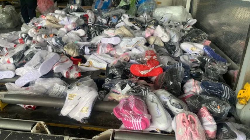 Cargamento de zapatillas son retenidos en el Aeropuerto de Tocumen