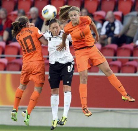 Alemania empata en su debut en la Eurocopa femenina de fútbol