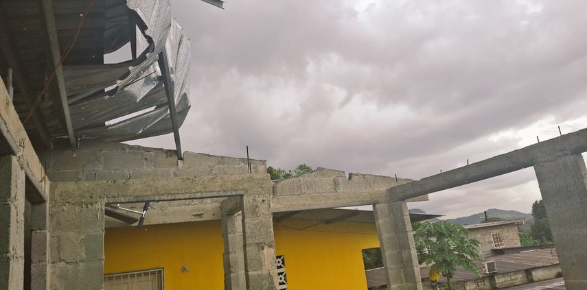 SINAPROC atiende desprendimiento de techo en San Isidro