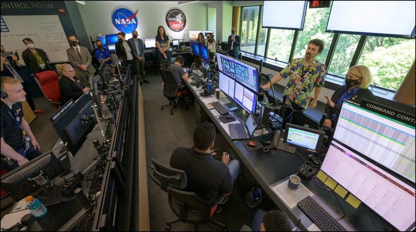 Centro de Operación del telescopio espacial James Webb.