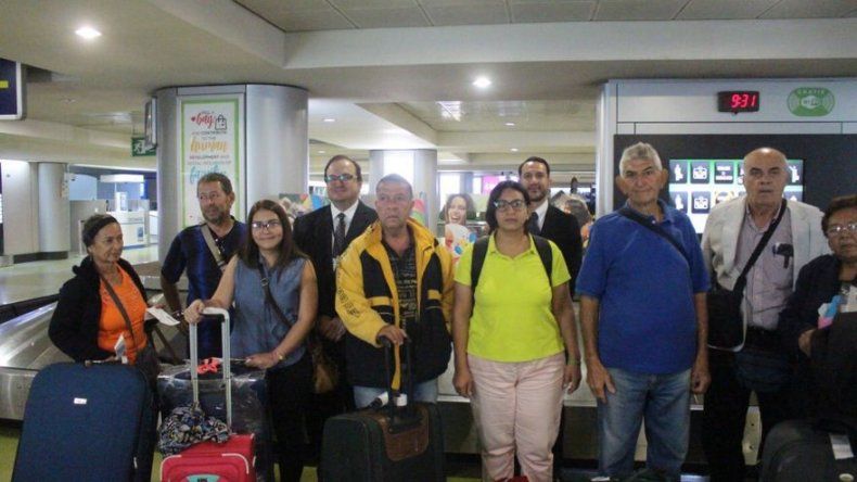 Nueve costarricenses llegan repatriados desde Venezuela