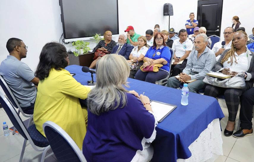 Convocatoria del MEDUCA para docentes en el cargo de directores y subdirectores