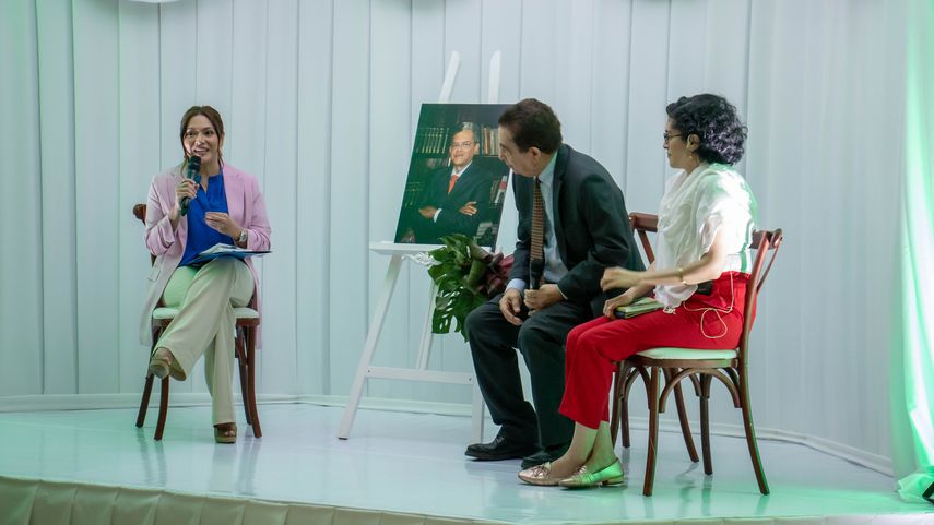 Lanzamiento de la novela La Morada del Olvido del Dr. Juan Antonio Medrano Valderrama.