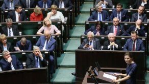 Parlamento polaco rechaza propuesta de prohibir el aborto