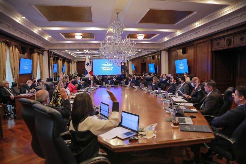 Consejo de Gabinete aprueba extender subsidio del combustible por 30 días más.