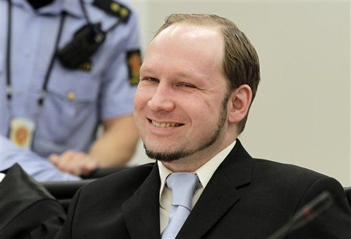 Noruega: Defensa refuta demencia en caso Breivik