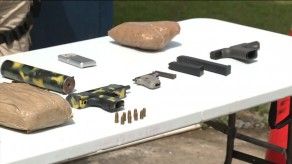 Decomisan drogas y armas en operativo en El Tecal, cuatro aprehendidos Decomisan drogas y armas en operativo en El Tecal, cuatro aprehendidos