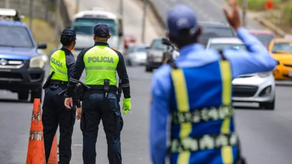 El operativo de inversión de carriles busca agilizar el tráfico vehicular. El operativo de inversión de carriles busca agilizar el tráfico vehicular.