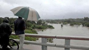 Huracán Sandy arrasa Bahamas y avanza a EEUU tras devastar Cuba
