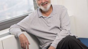 Rob Reiner conversa sobre el 30 aniversario de Harry y Sally