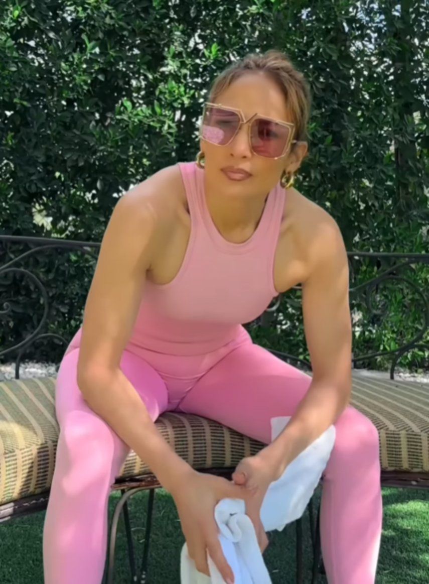 Jennifer Lopez comparte la fácil rutina que la mantiene en forma