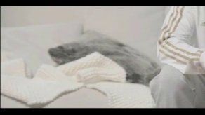 Kaká teje la bufanda más larga del mundo en anuncio publicitario