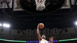 Thunder humillan a Cavaliers y Rockets dejan a Warriors sin nueva marca