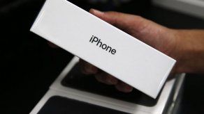 Trump pide a Apple que fabrique sus iPhones en EE.UU. en lugar de China