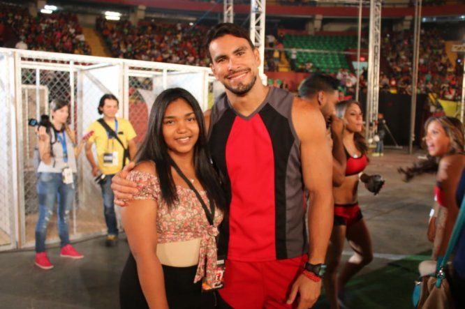 Fans de Calle 7 conocen a competidores