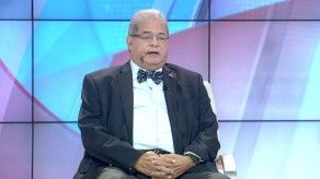 Carlos Harris analiza problema del transporte en Panamá Carlos Harris analiza problema del transporte en Panamá