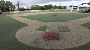 Estadio Andy Alonso.