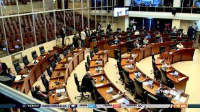 Asamblea Nacional está legislando en base a intereses personales