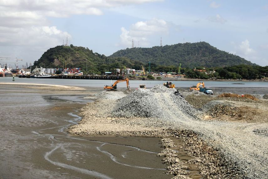 El Consorcio Cuarto Puente sobre el Canal de Panamá anuncia nueva vacante laboral.