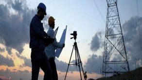 Ordenan nuevo análisis parcial a propuestas para la Cuarta Línea de Transmisión Eléctrica