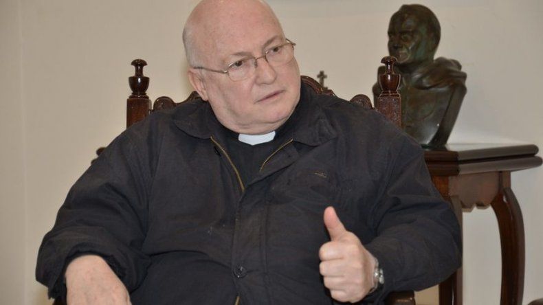 Controvertido obispo paraguayo destituido acusa al papa de ser injusto