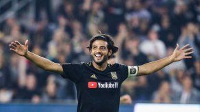 Vela lidera a LAFC ante Galaxy; avanzan a final del Oeste