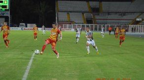 Deportivo Anzoátegui empata con gol de panameño Edwin Aguilar