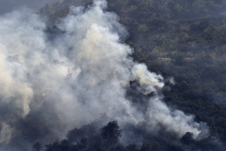 El presidente argelino Abdelmadjid Tebboune dijo el jueves que la mayoría de los incendios eran de origen criminal.