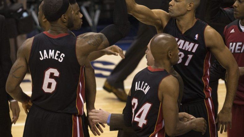 Heat empatan la serie y se quedan con la ventaja de campo