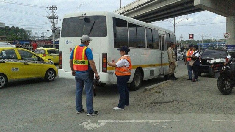 Contraloría retiene a más de 50 vehículos estatales durante Carnavales