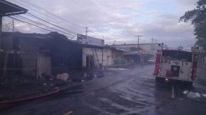 Encuentran cadáver en escombros de incendio en Paso Canoas