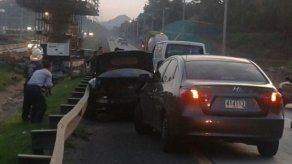 Doble accidente en vía Centenario deja dos personas heridas