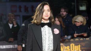 Ana de Armas se transforma en James Bond para su último evento en Londres