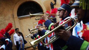 Panameños rinden honor a la Patria