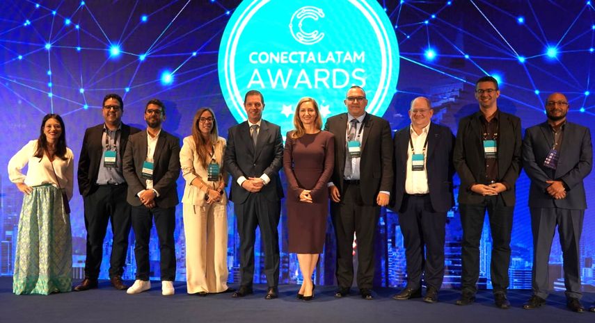 Lorenzo compitió junto a 13 destacados del sector en latinoamericana. Lorenzo compitió junto a 13 destacados del sector en latinoamericana.