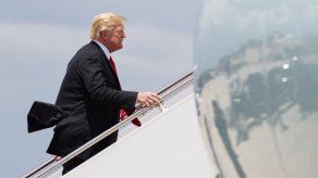 Juez rechaza pedido federal contra 2 leyes de California