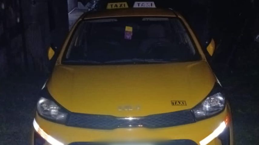 Policía Nacional captura a dos sospechosos de robo de taxi.