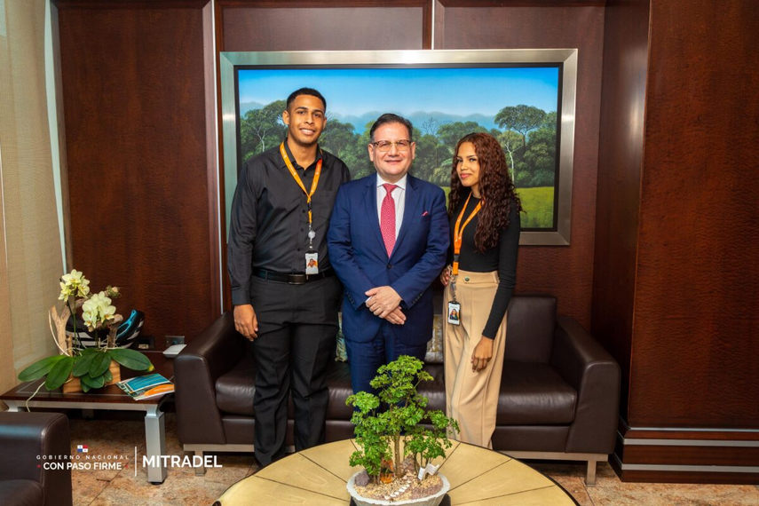 Beneficiarios de Mi Primer Empleo inician pasantía