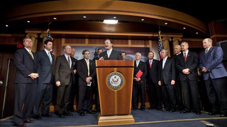 Senador del Tea Party pierde apoyos por su postura durante el cierre administrativo