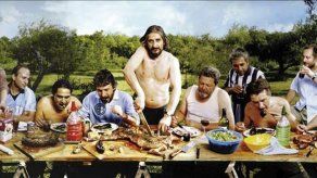 Marcos López fusiona pintura y fotografía en su muestra Bestias Humanas