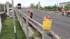 Descomunal tranque tras cierre del puente vehicular de Villa Lucre