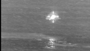 Un avión de carga Boeing 737 hace un amarizaje forzoso frente a costas de Hawái